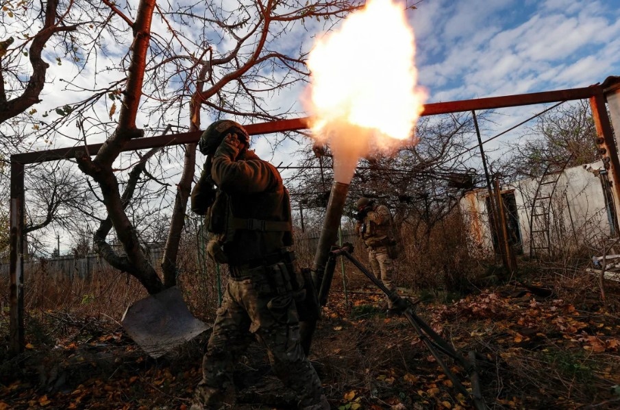 Giao tranh pháo binh “10 đấu 1” và tình thế cấp bách của Ukraine